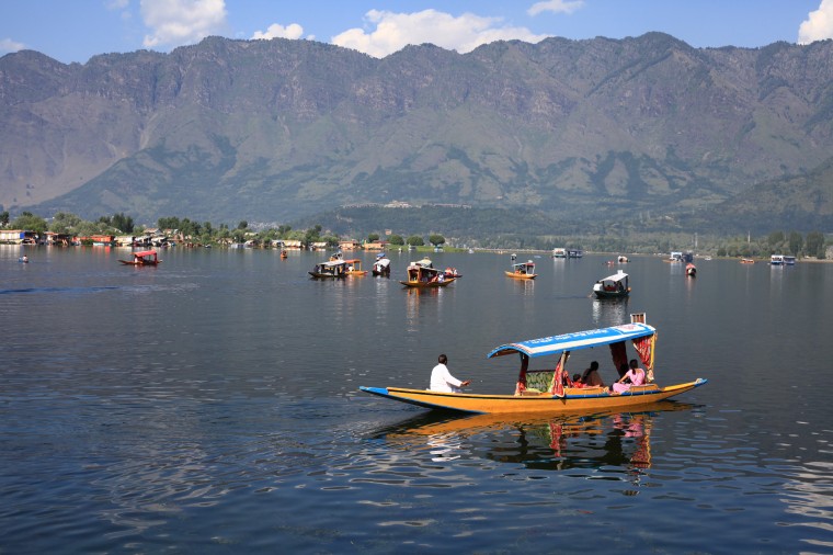 Exploring Dal Lake Houseboats during Pandemic